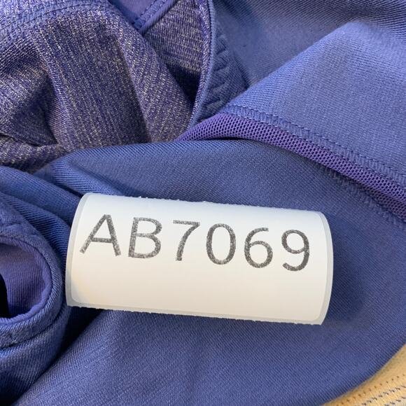 Lululemon Run Time Tank Top with Built-In Bra Women’s Size 8 Purple Active - Picture 7 of 8